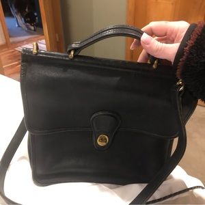 Vintage authentic Coach leather turn lock bag